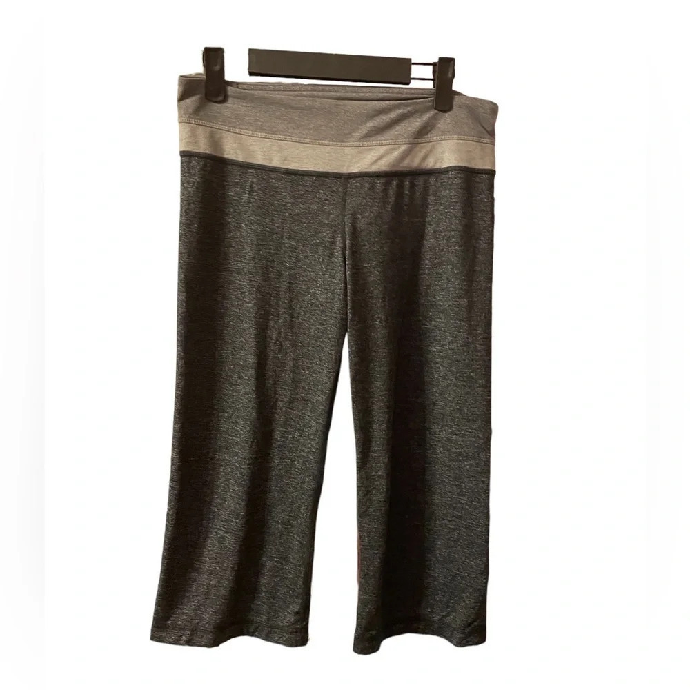 LULULEMON CROPPED LEGGINGS